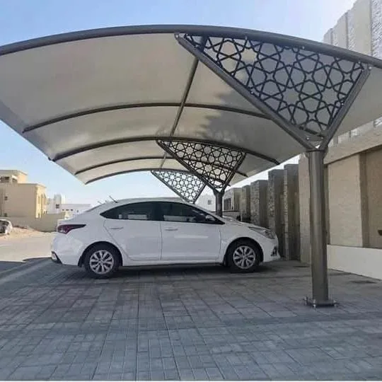 مظلات سيارات كابولي حديثة بقماش عالي الكثافة لحماية المركبات